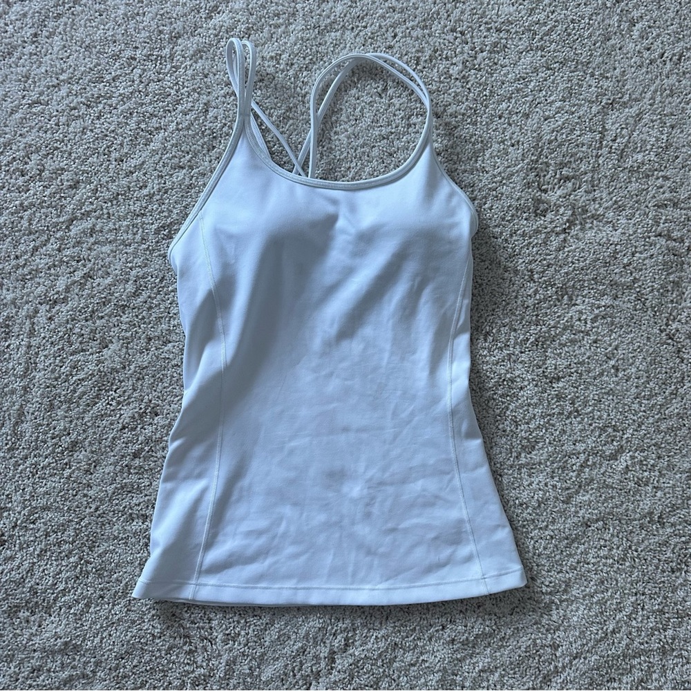 Lululemon tank with built in shelf bra